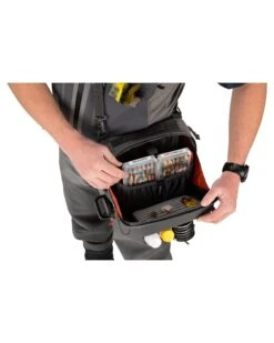 Simms Freestone Hip Pack -Fishing Equipment 13372 015 freestone hip pack pewter f21 053